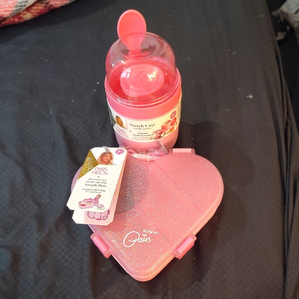 Paris Hilton Pink Glitter Heart Bento Snack Box/Cup Set